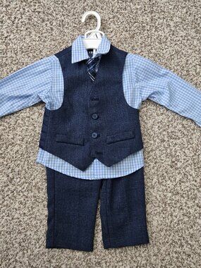 Baby Boy Clothes Size 2T 4 Piece Suit Set